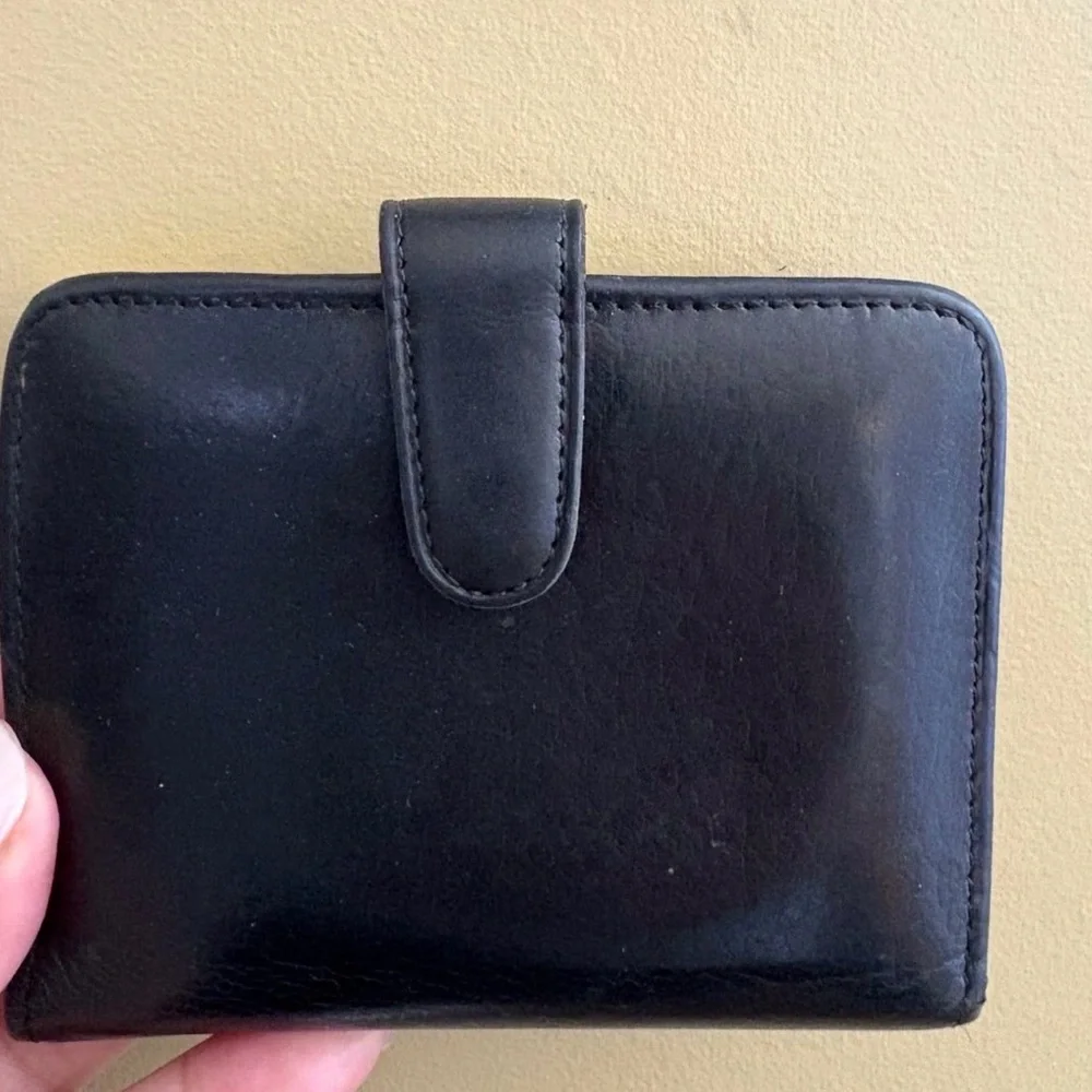 Vintage Coach Black Buffalo Leather Kiss-Lock Bifold Wallet